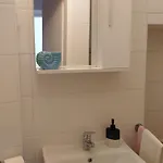 شقة Moki