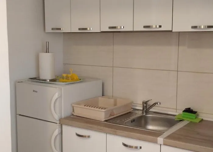Moki Apartment Vis