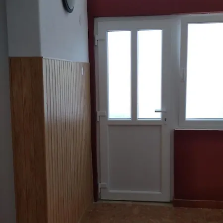 Moki Apartment Vis
